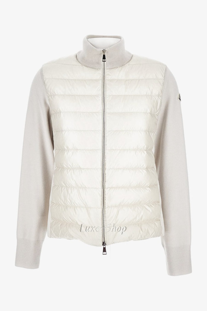 9B00023 M1131 20F 1.jpg